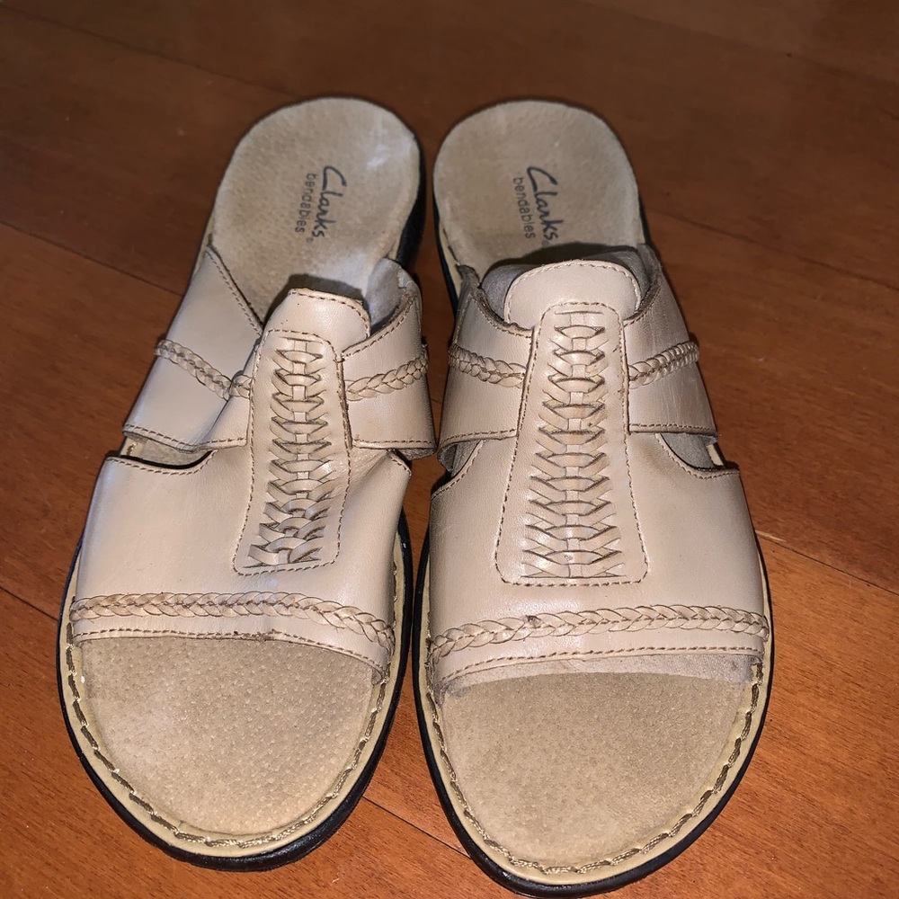 NWOT Clark’s Slip on
